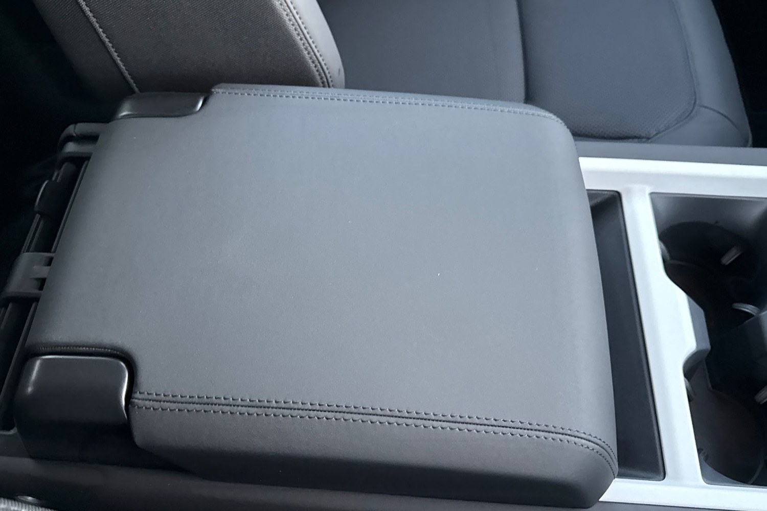 Used Land Rover Defender 90 2025 for sale - 76641746: Photo 45