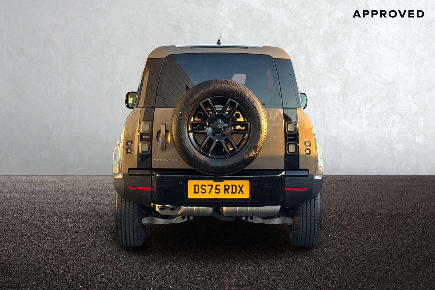 Used Land Rover Defender 90 2025 for sale - 76641746: Photo 6