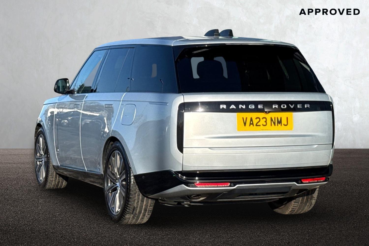 Used Land Rover Range Rover 2023 for sale - 77820272: Photo 2