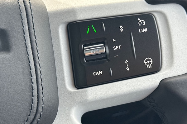 Used Land Rover Defender 110 2025 for sale - 76249220: Photo 18