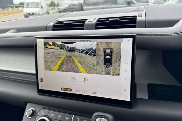 Used Land Rover Defender 110 2025 for sale - 75525091: Photo 36