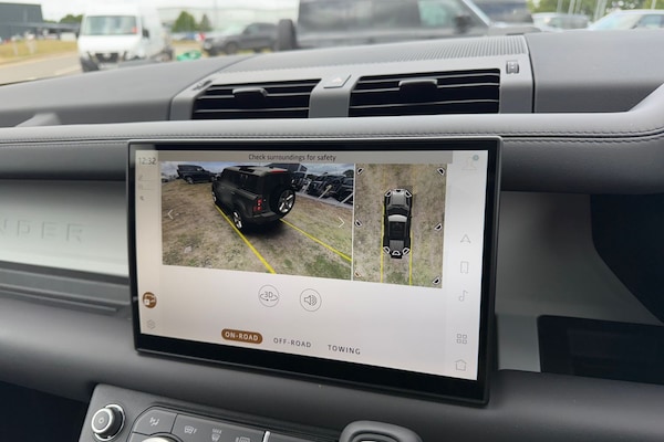 Used Land Rover Defender 110 2025 for sale - 75525091: Photo 37