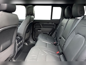 Used Land Rover Defender 110 2025 for sale - 75525091: Photo