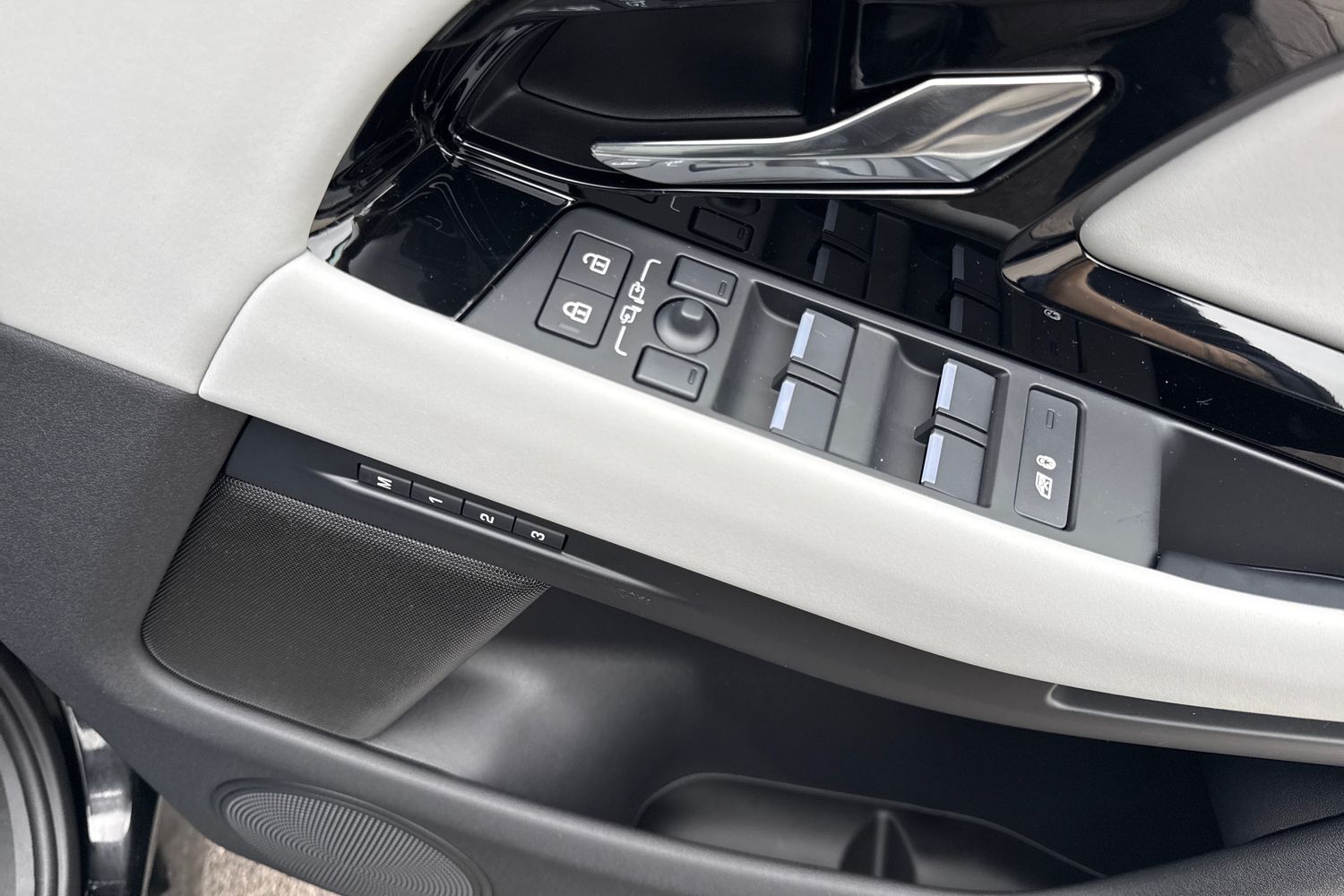 Used Land Rover Range Rover Evoque 2025 for sale - 76272472: Photo 40