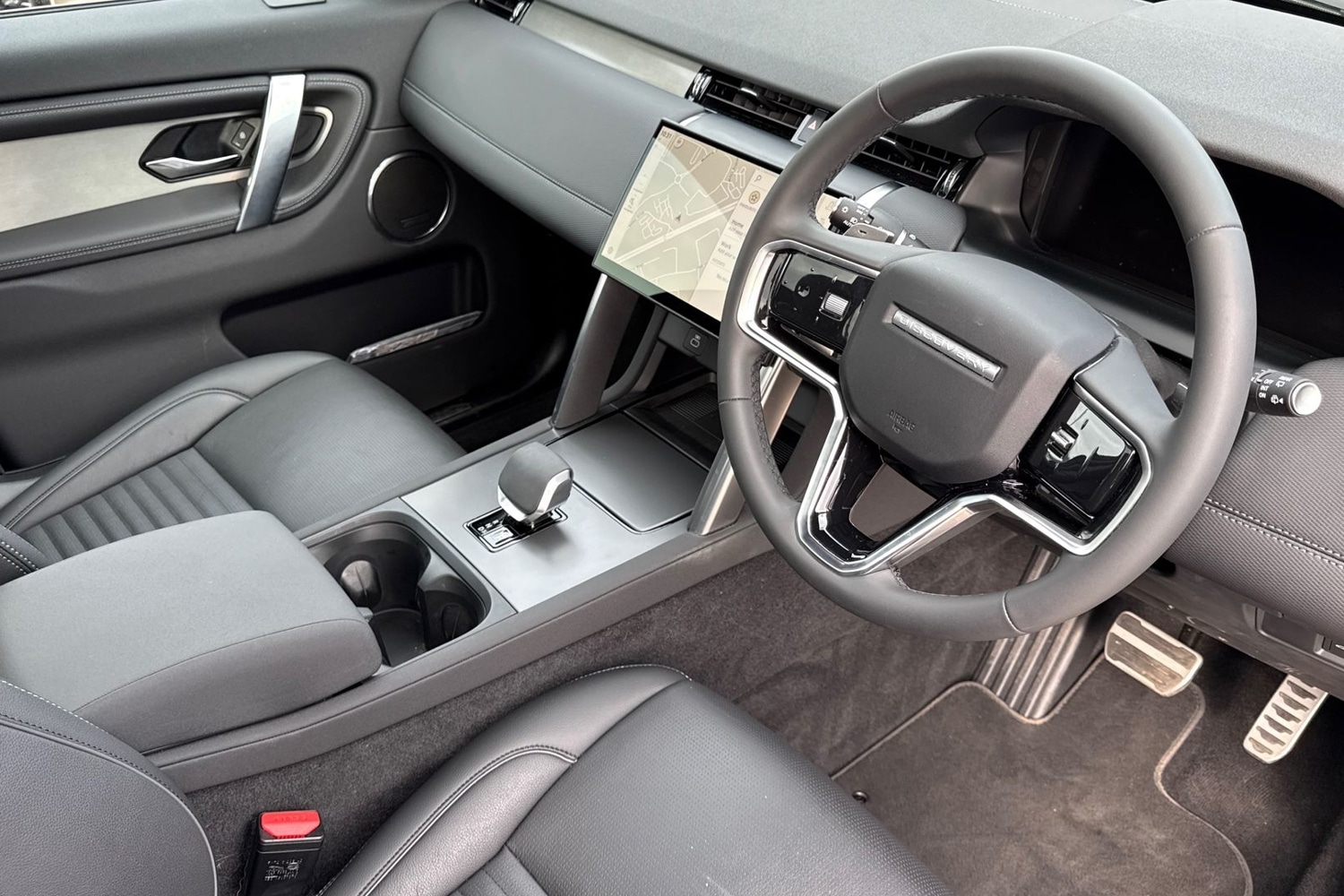 Used Land Rover Discovery Sport 2025 for sale - 77773979: Photo 31