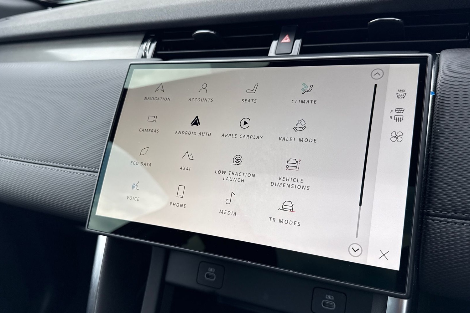 Used Land Rover Discovery Sport 2025 for sale - 77773979: Photo 44