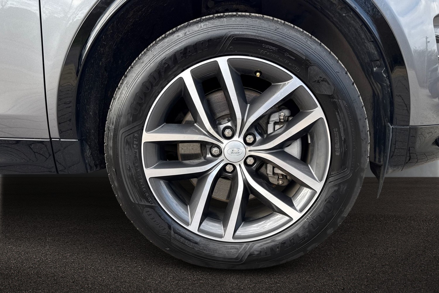 Used Land Rover Discovery Sport 2025 for sale - 77773979: Photo 8