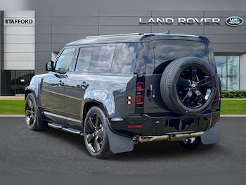 Used Land Rover Defender 110 2025 for sale - 75525074: Photo