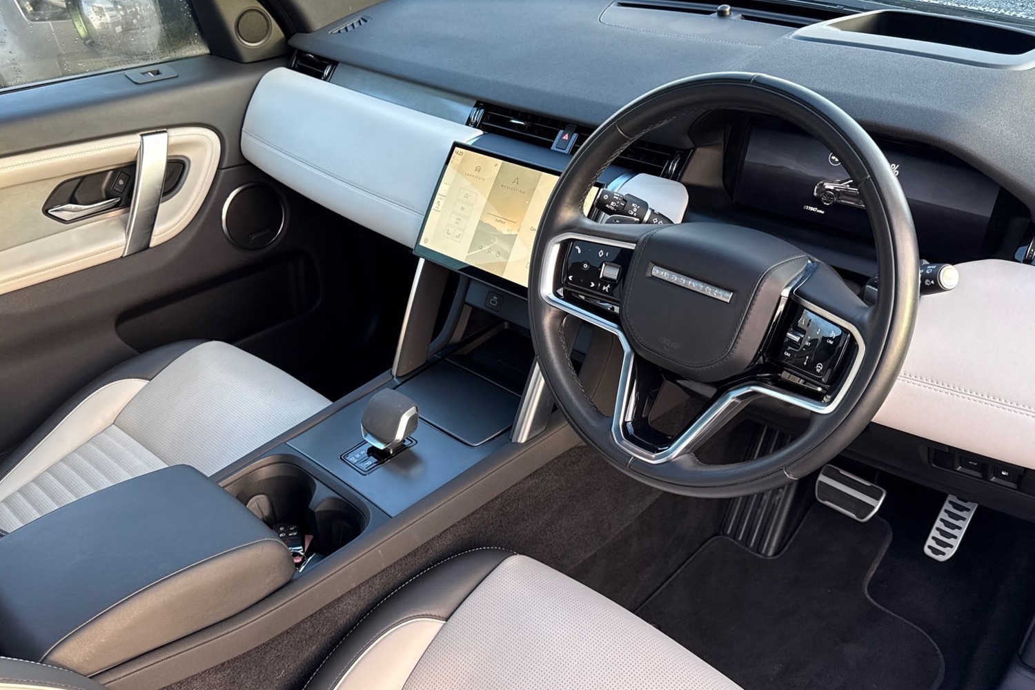 Used Land Rover Discovery Sport 2024 for sale - 77011530: Photo 33