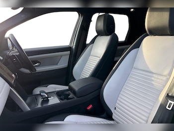 Used Land Rover Discovery Sport 2024 for sale - 77011530: Photo