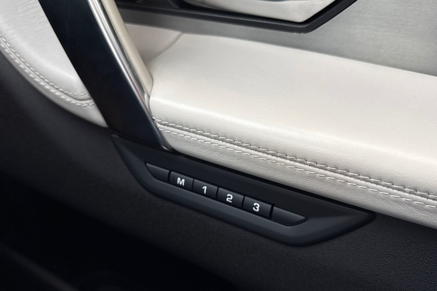 Used Land Rover Discovery Sport 2024 for sale - 77011530: Photo 45