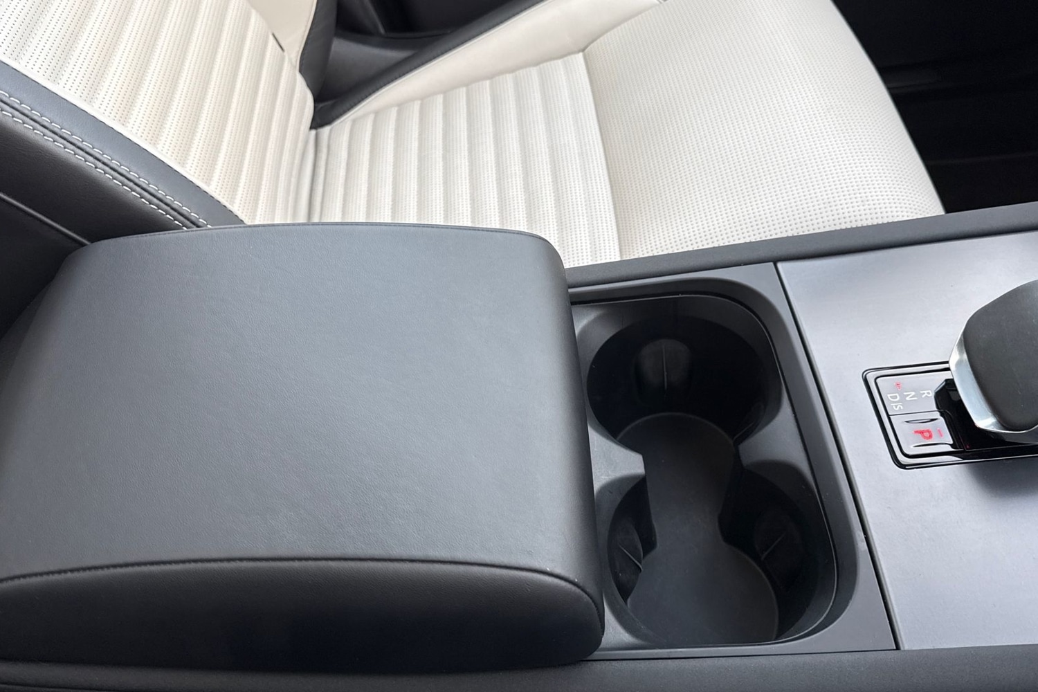 Used Land Rover Discovery Sport 2024 for sale - 77011530: Photo 50