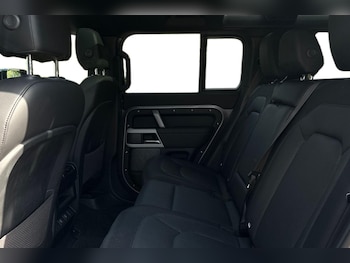 Used Land Rover Defender 110 2024 for sale - 79257975: Photo
