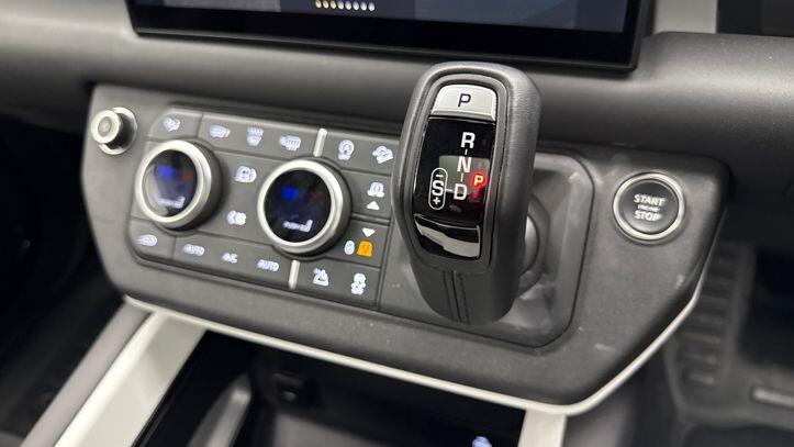 Used Land Rover Defender 2024 for sale - 77620564: Photo 13