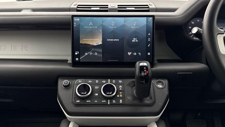 Used Land Rover Defender 2024 for sale - 77620564: Photo 14