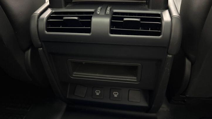 Used Land Rover Defender 2024 for sale - 77620564: Photo 17