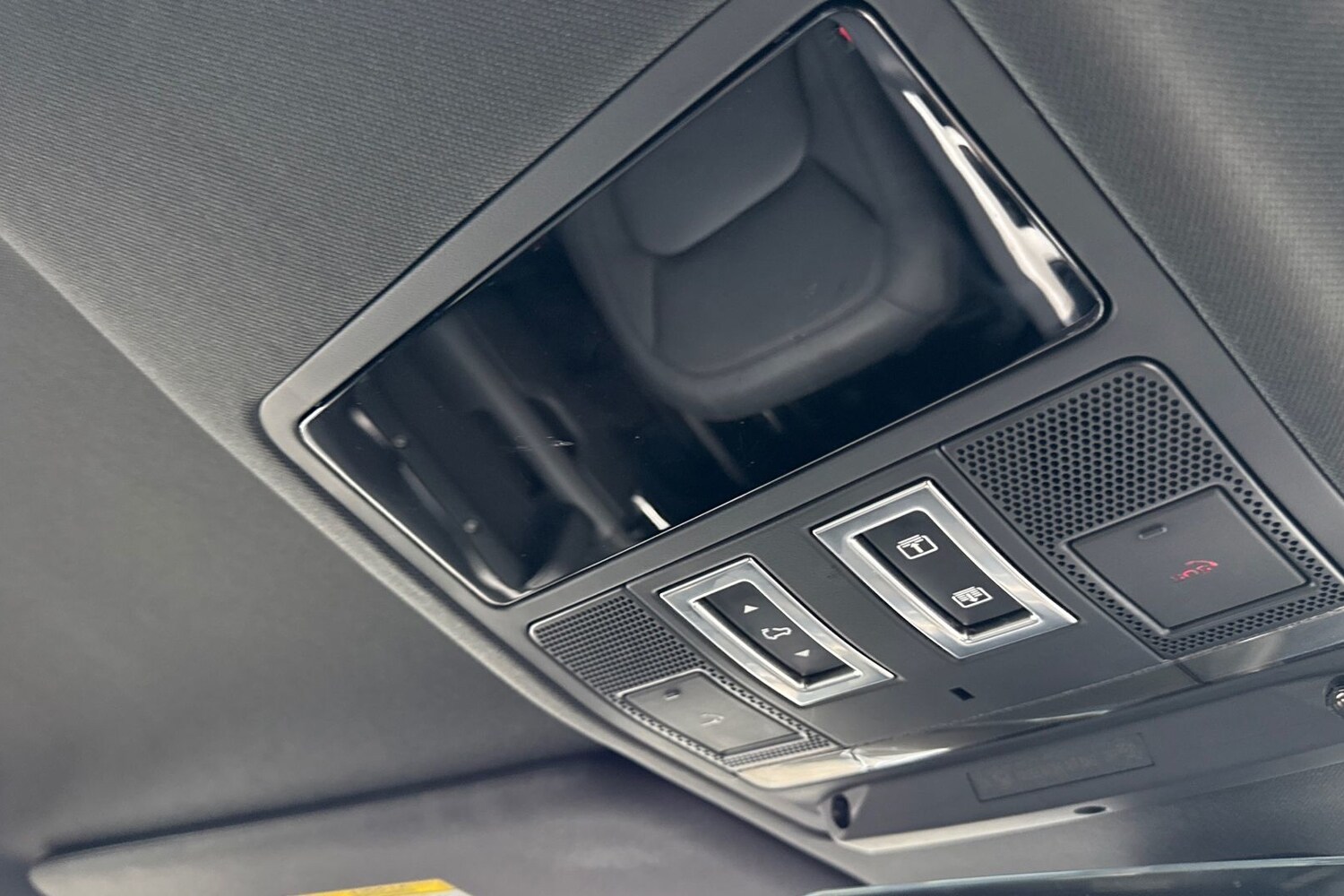 Used Land Rover Defender 90 2024 for sale - 77620564: Photo 24