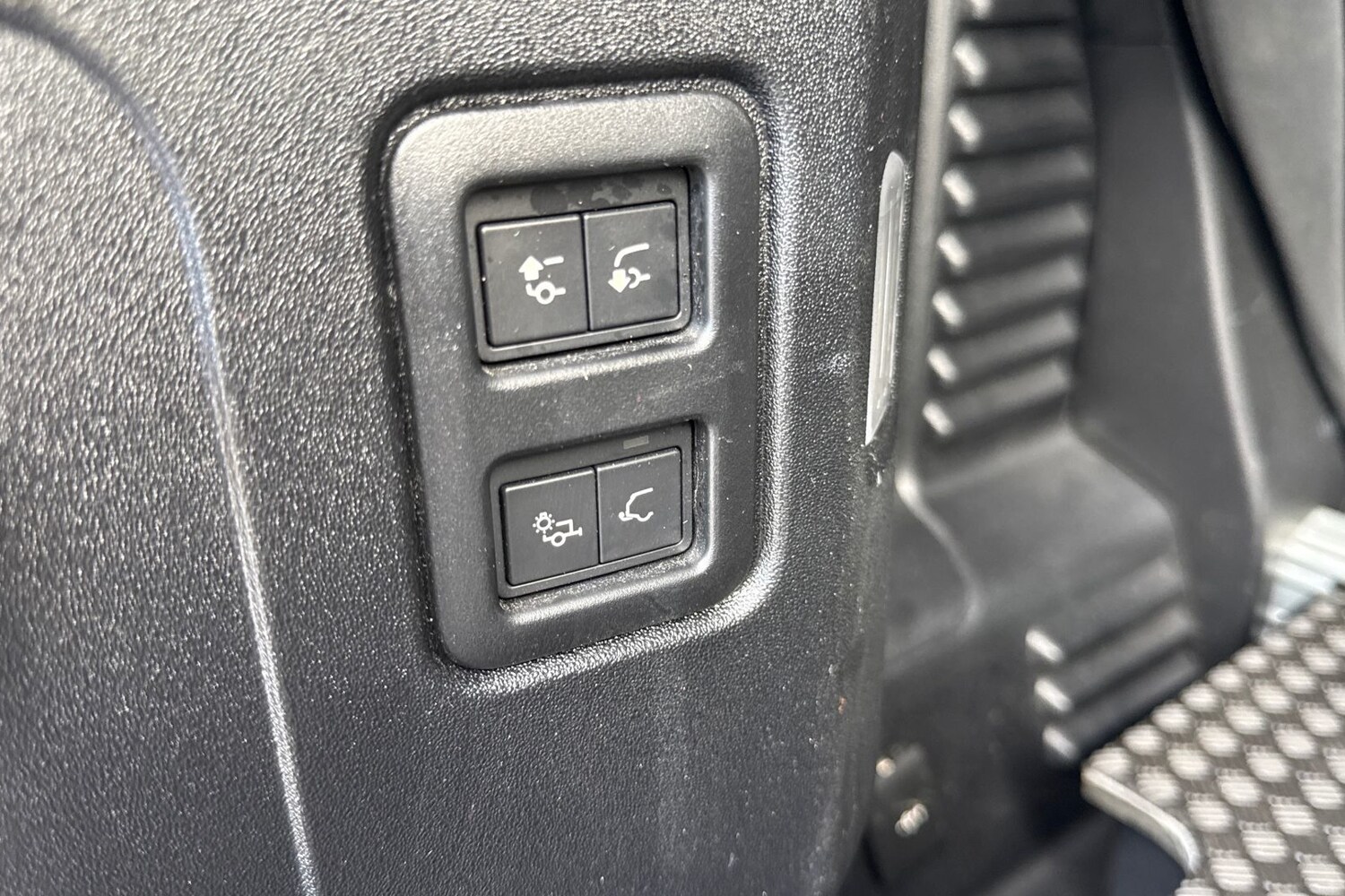 Used Land Rover Defender 90 2024 for sale - 77620564: Photo 28