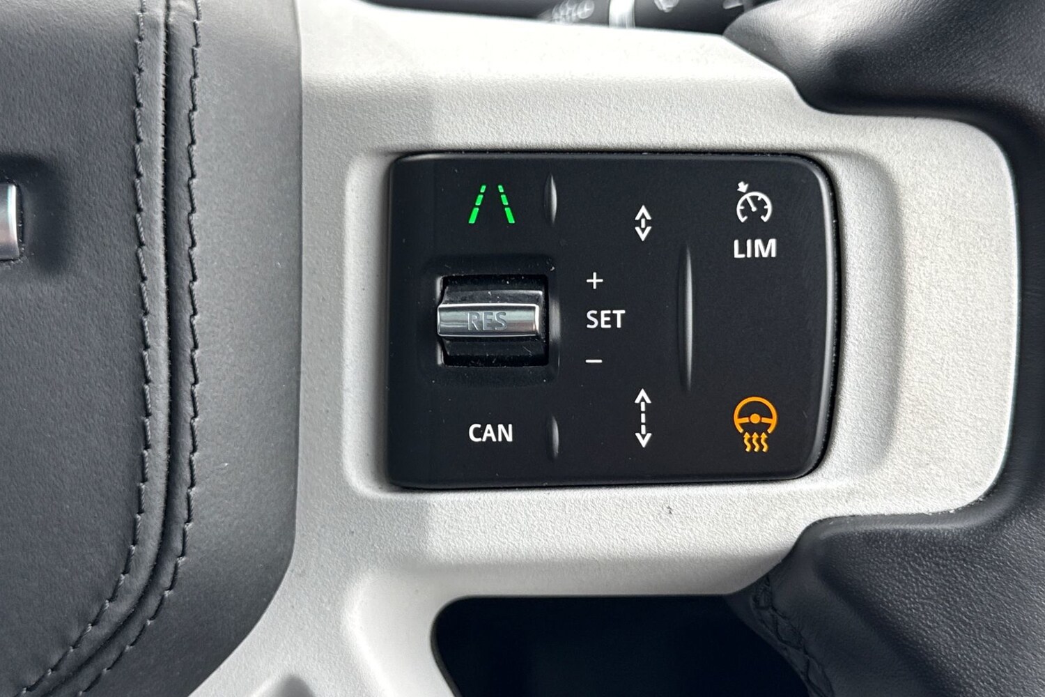 Used Land Rover Defender 90 2024 for sale - 77620564: Photo 34