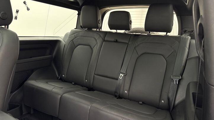 Used Land Rover Defender 2024 for sale - 77620564: Photo 4