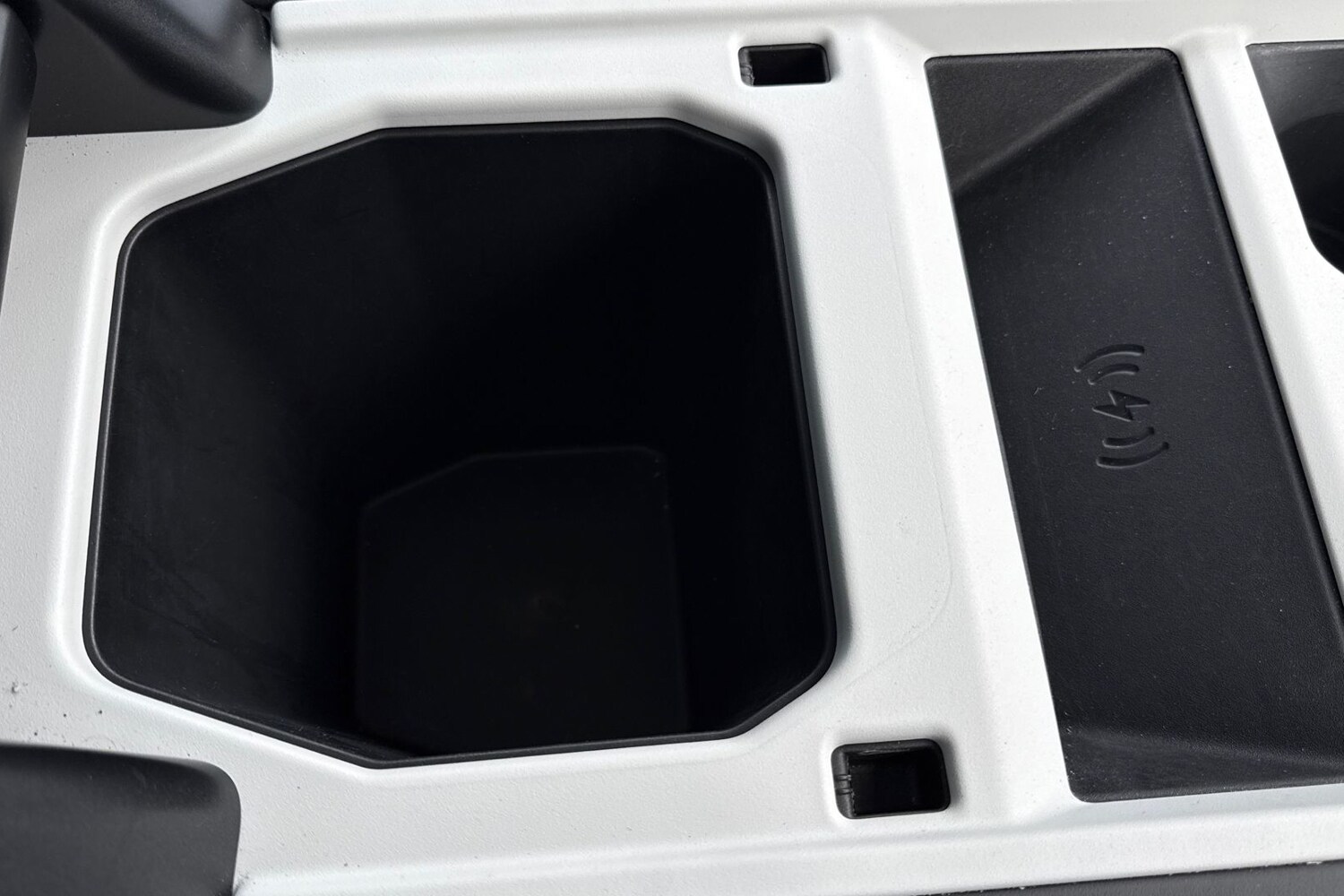 Used Land Rover Defender 90 2024 for sale - 77620564: Photo 46