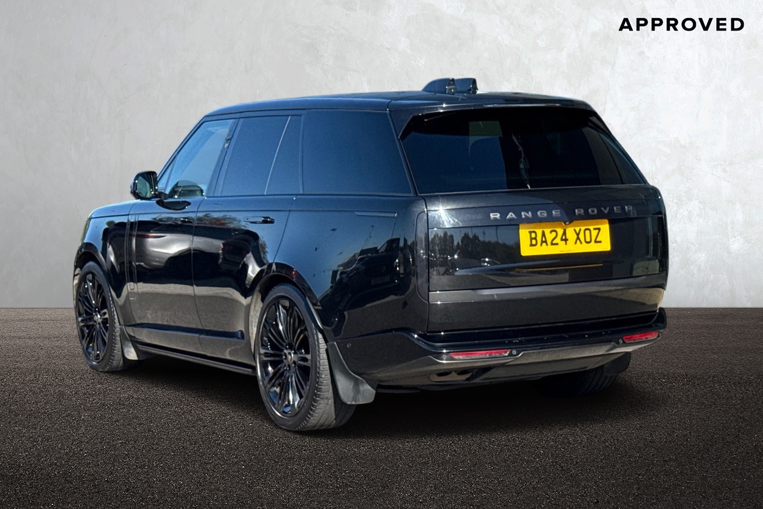 Used Land Rover Range Rover 2024 for sale - 76022875: Photo 2