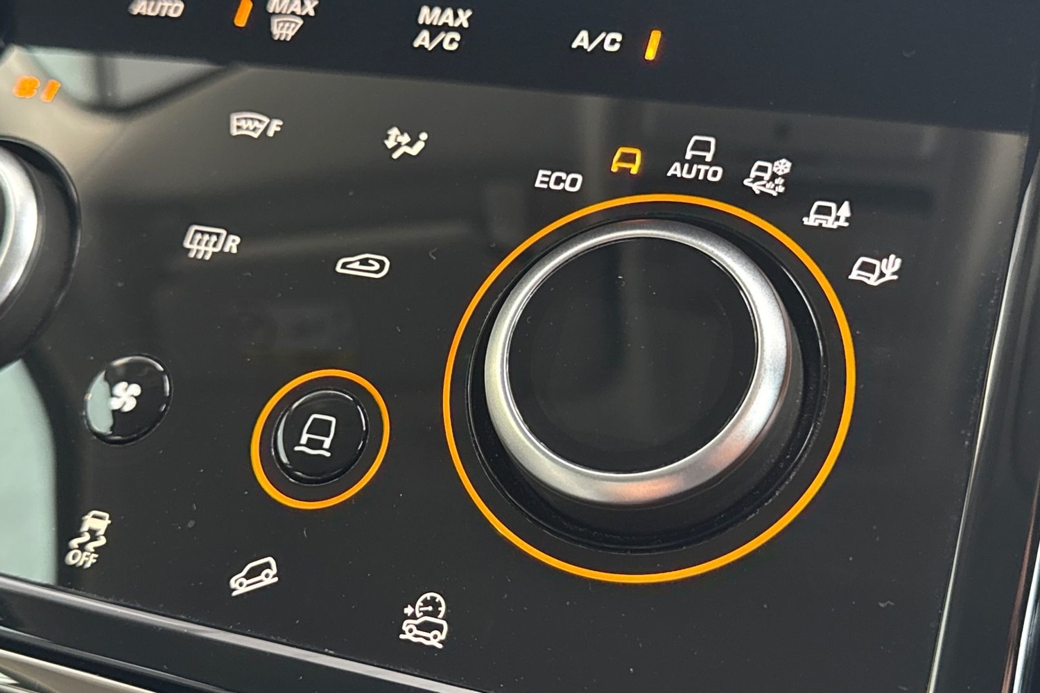 Used Land Rover Range Rover Evoque 2023 for sale - 76805346: Photo 38