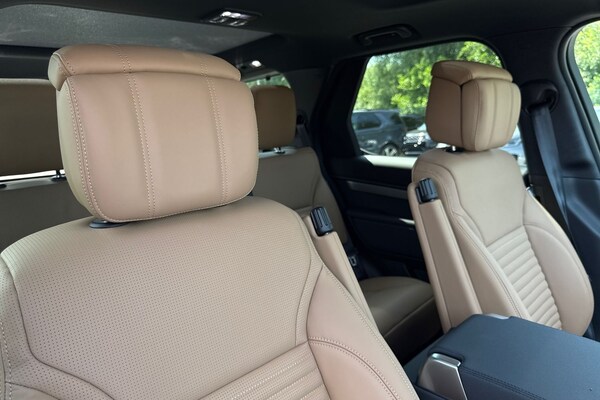 Used Land Rover Discovery 2025 for sale - 74764223: Photo 10