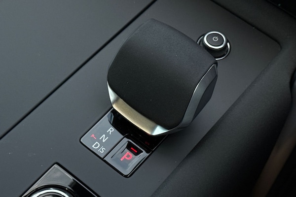 Used Land Rover Discovery 2025 for sale - 74764223: Photo 16