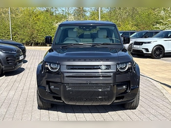 Used Land Rover Defender 110 2026 for sale - 78359399: Photo