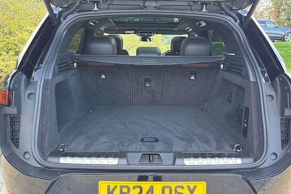 Used Land Rover Range Rover Sport 2024 for sale - 76065340: Photo 11