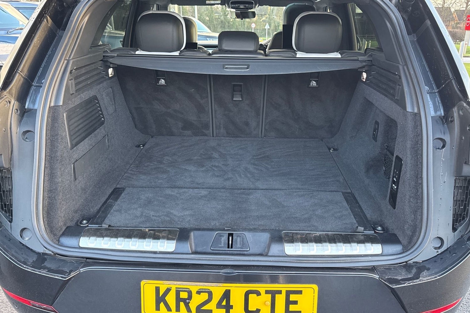 Used Land Rover Range Rover Sport 2024 for sale - 77135372: Photo 10