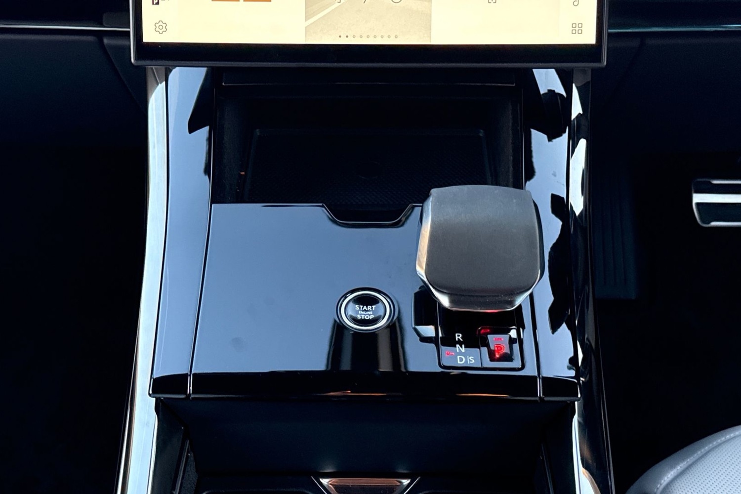 Used Land Rover Range Rover Sport 2024 for sale - 77135372: Photo 13