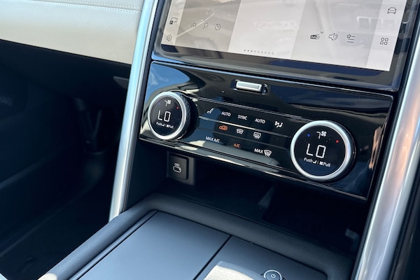 Used Land Rover Discovery 2025 for sale - 75536427: Photo 19