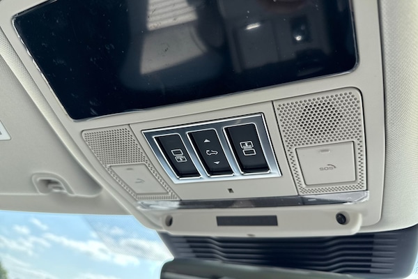 Used Land Rover Discovery 2025 for sale - 75536427: Photo 35