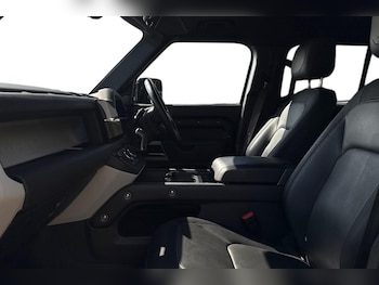 Used Land Rover Defender 2023 for sale - 78316746: Photo