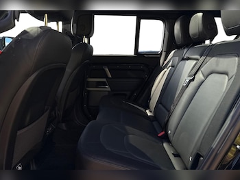 Used Land Rover Defender 2023 for sale - 78316746: Photo