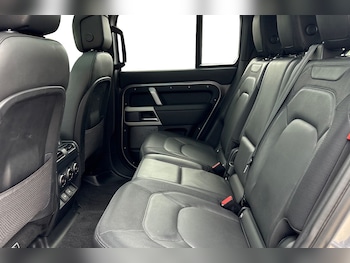 Used Land Rover Defender 110 2023 for sale - 75272892: Photo