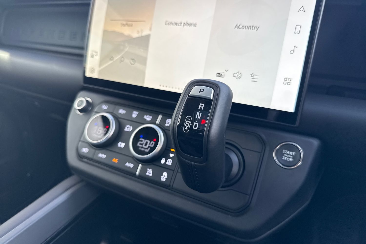 Used Land Rover Defender 110 2025 for sale - 76558167: Photo 16