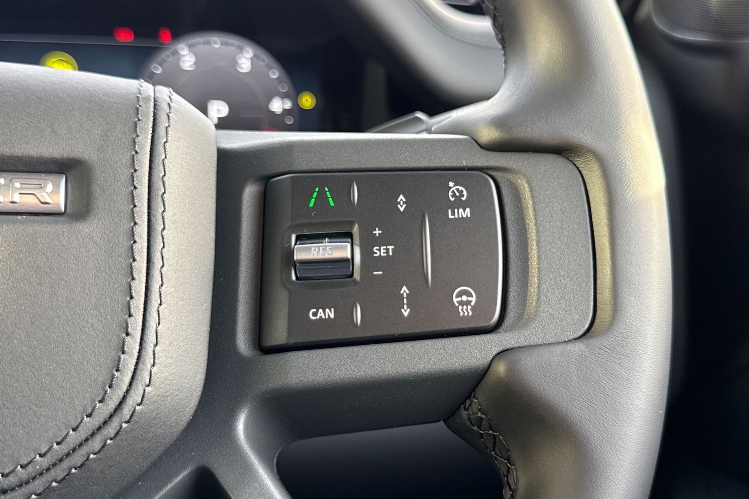 Used Land Rover Defender 110 2025 for sale - 76558167: Photo 18