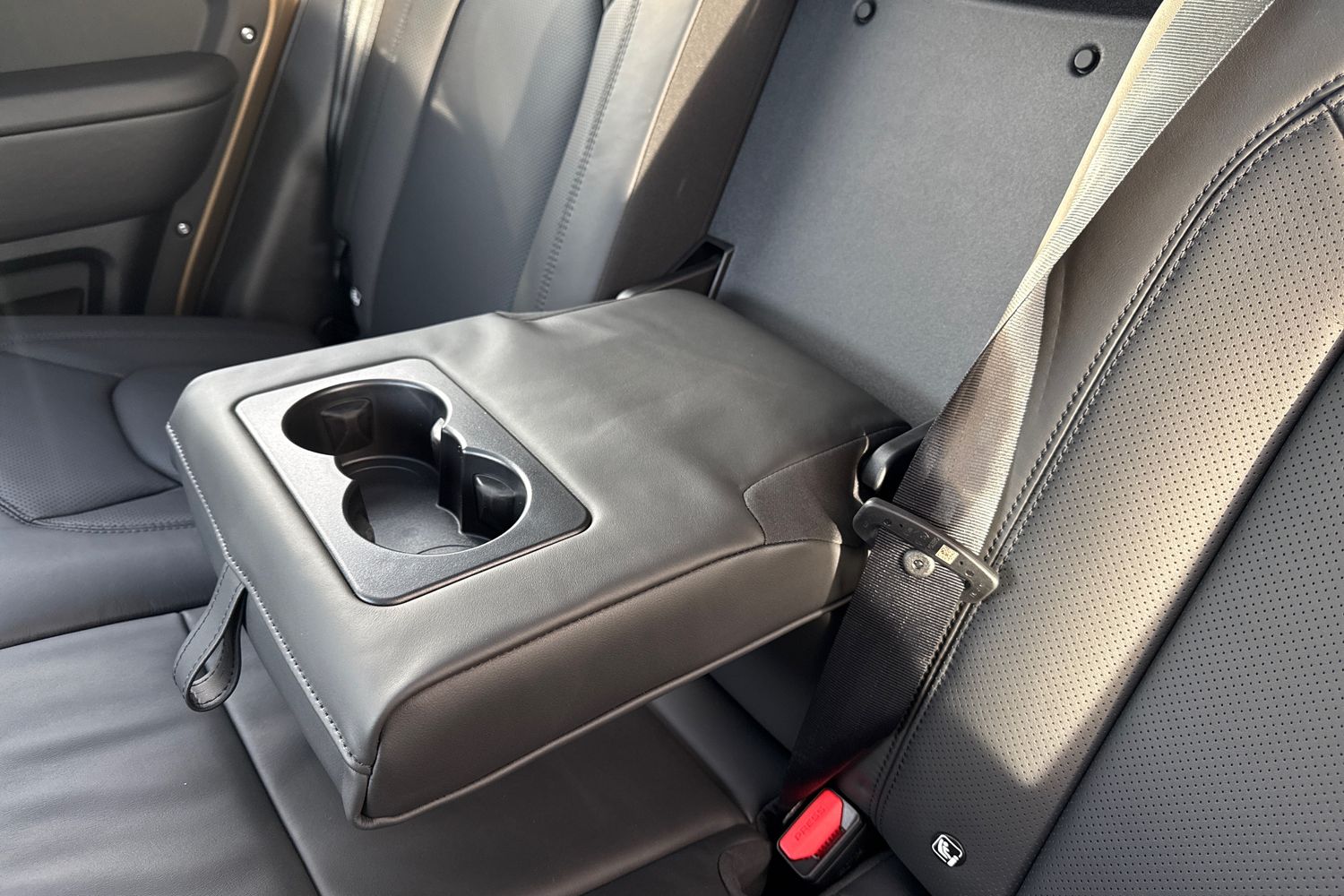 Used Land Rover Defender 110 2025 for sale - 76558167: Photo 25