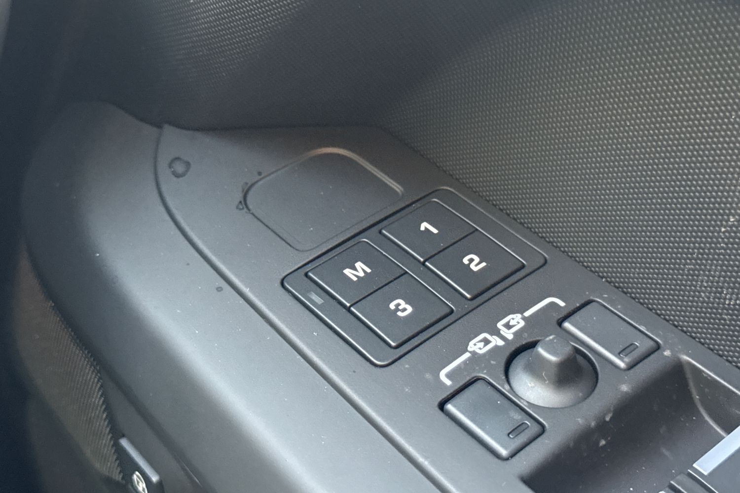 Used Land Rover Defender 110 2025 for sale - 76558167: Photo 31