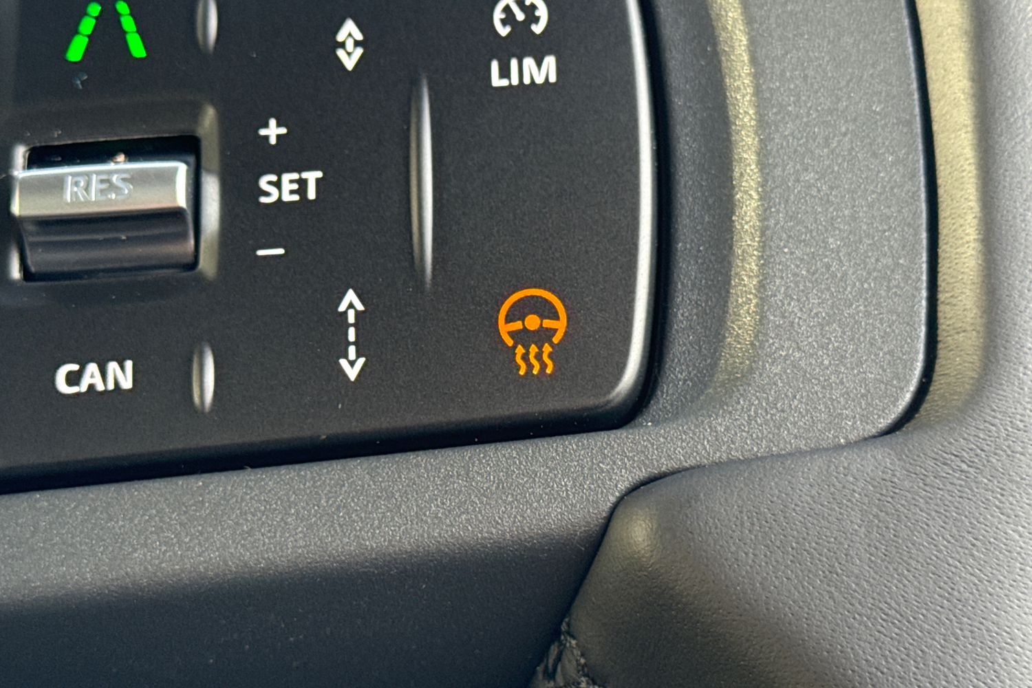 Used Land Rover Defender 110 2025 for sale - 76558167: Photo 33