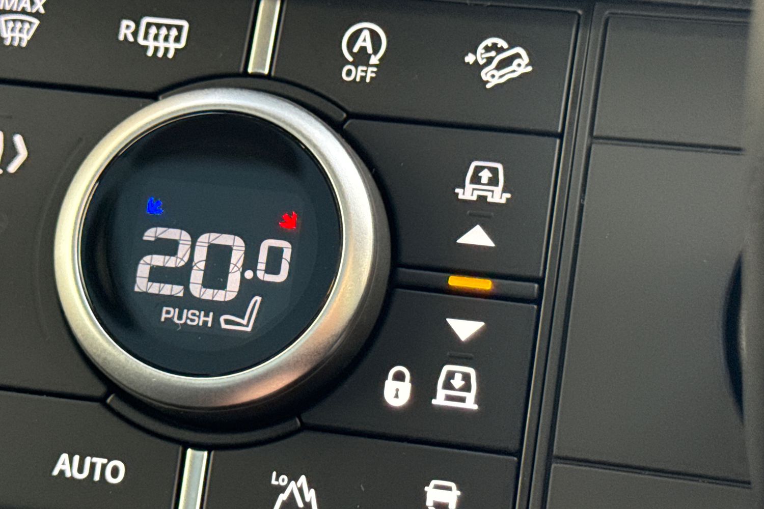 Used Land Rover Defender 110 2025 for sale - 76558167: Photo 45