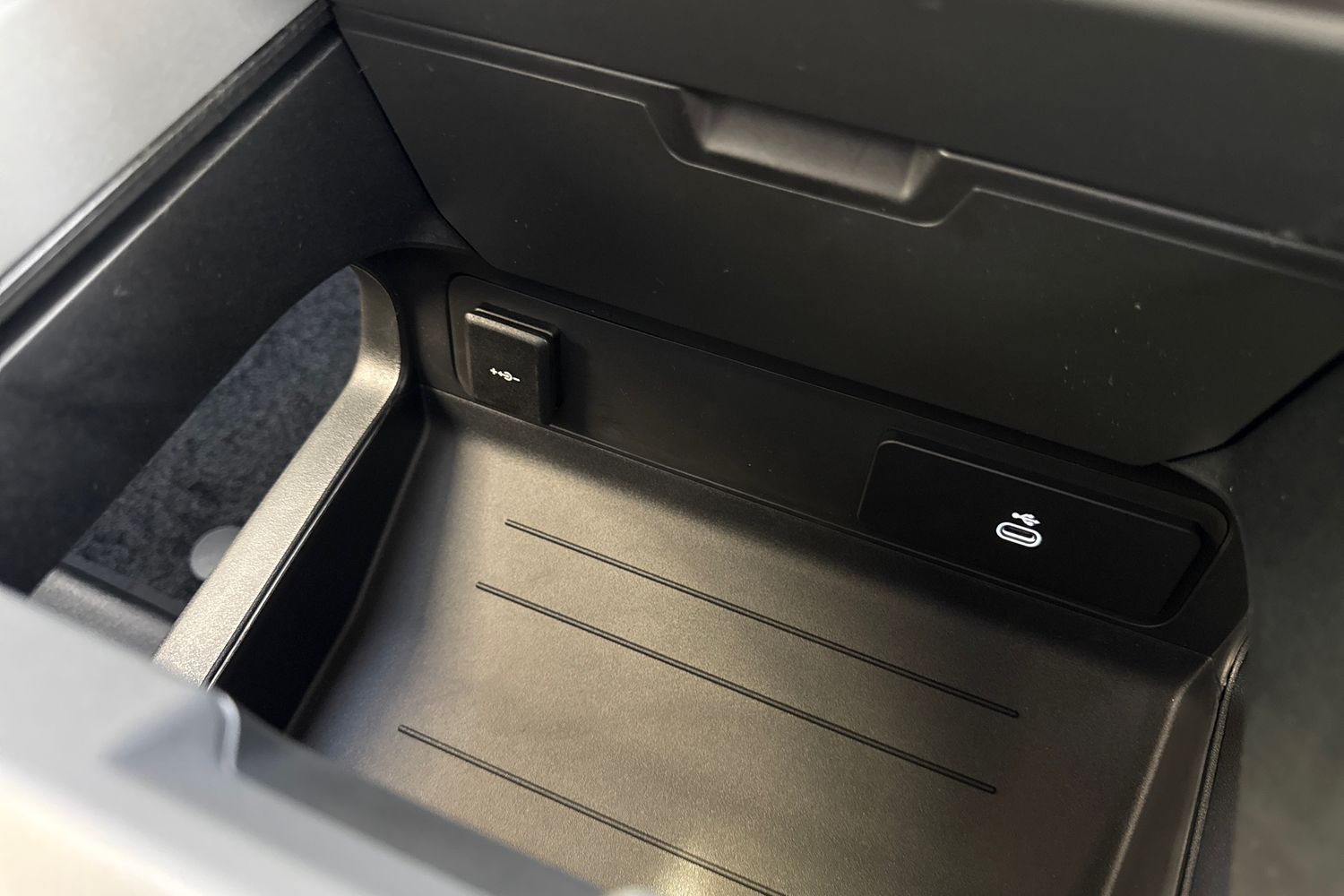 Used Land Rover Defender 110 2025 for sale - 76558167: Photo 47