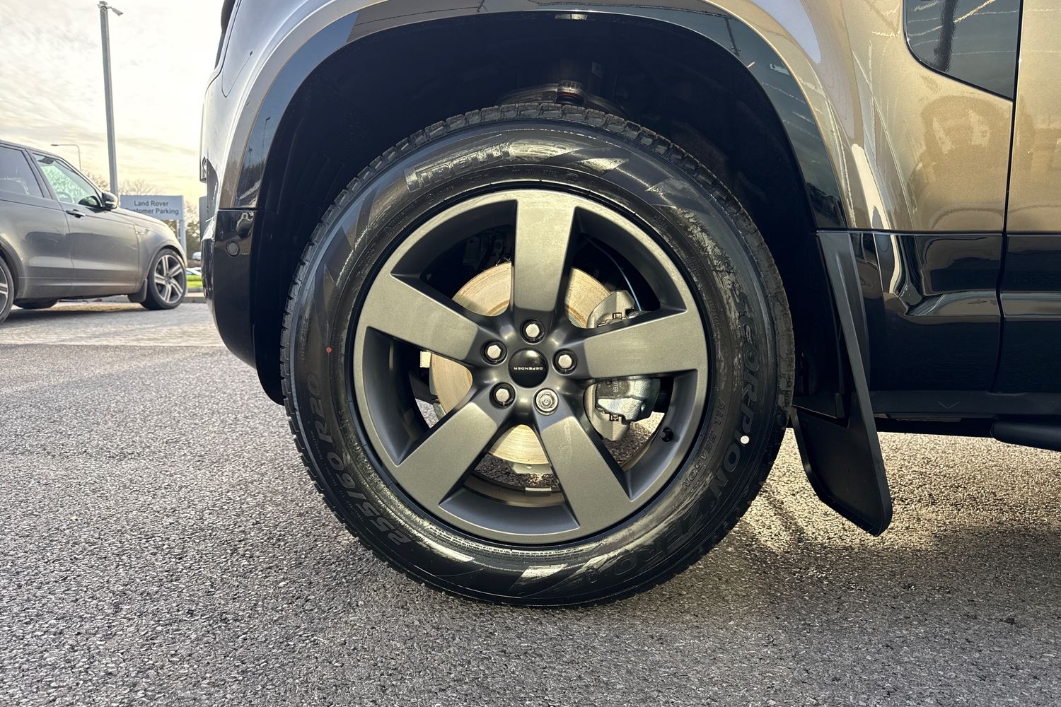 Used Land Rover Defender 110 2025 for sale - 76558167: Photo 8