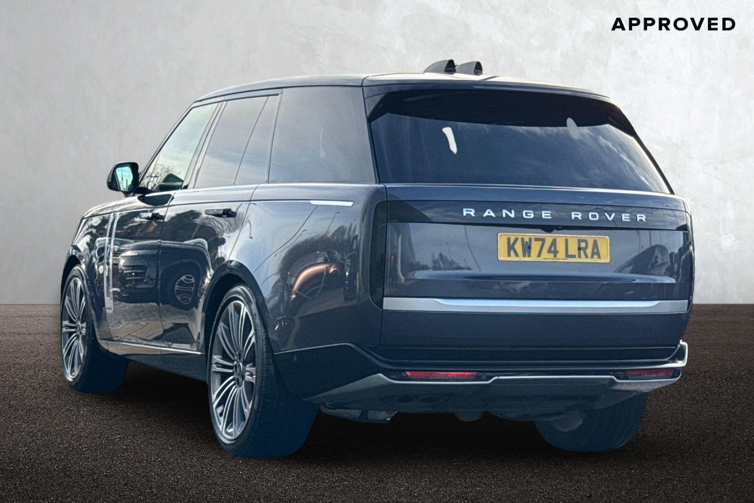 Used Land Rover Range Rover 2024 for sale - 76972744: Photo 2