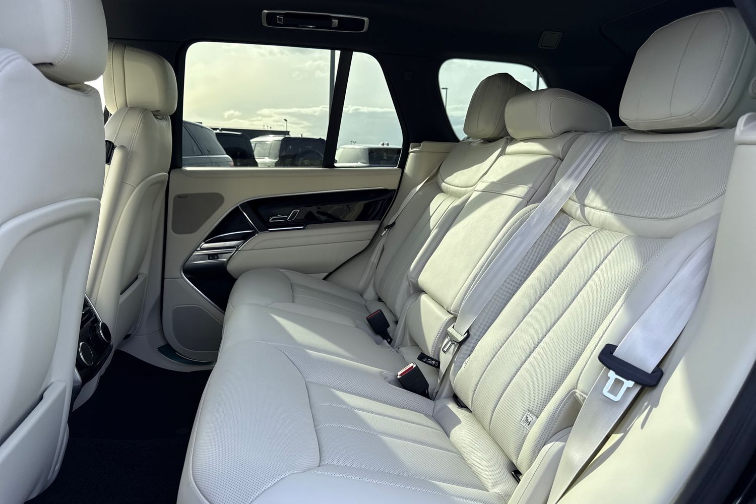 Used Land Rover Range Rover 2025 for sale - 76416624: Photo 13