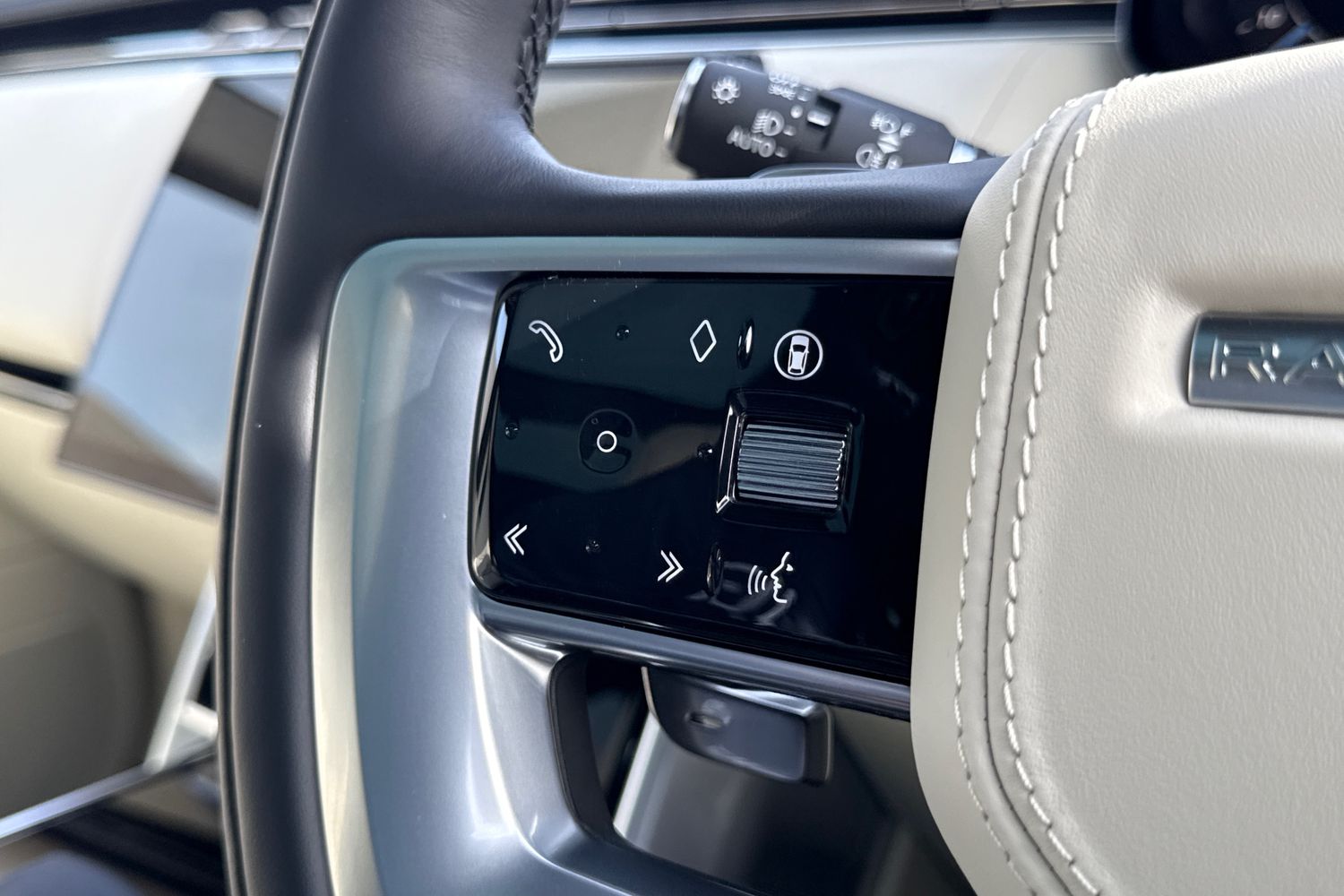 Used Land Rover Range Rover 2025 for sale - 76416624: Photo 17