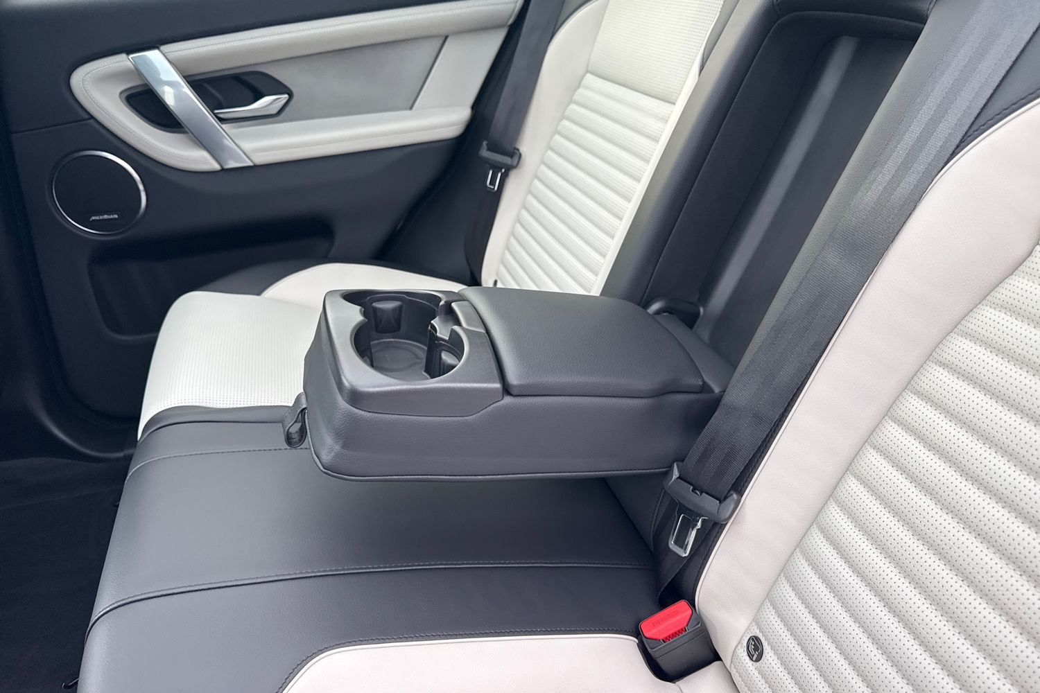 Used Land Rover Discovery Sport 2025 for sale - 76330789: Photo 26